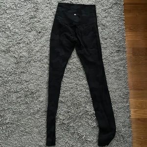 Light grey and black camo lulu eggings